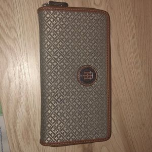 Tommy Hilfiger Wallet